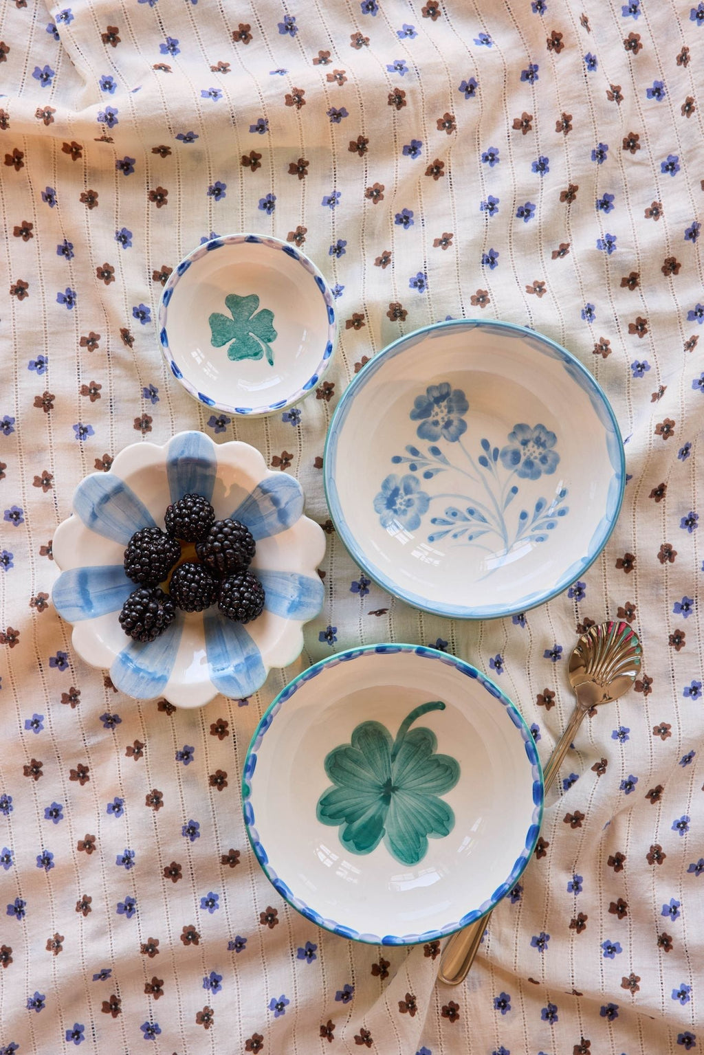 Ceramic Bowl with Hand-painted Blue Flowers - Green - 10.14 oz