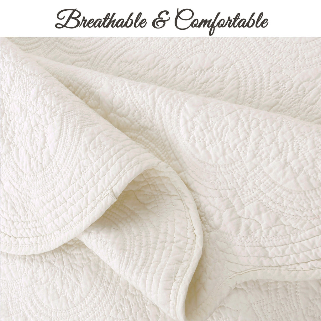 Serenity Ivory Victorian Scalloped Medallion Floral Reversible Quilt  Bedding Set