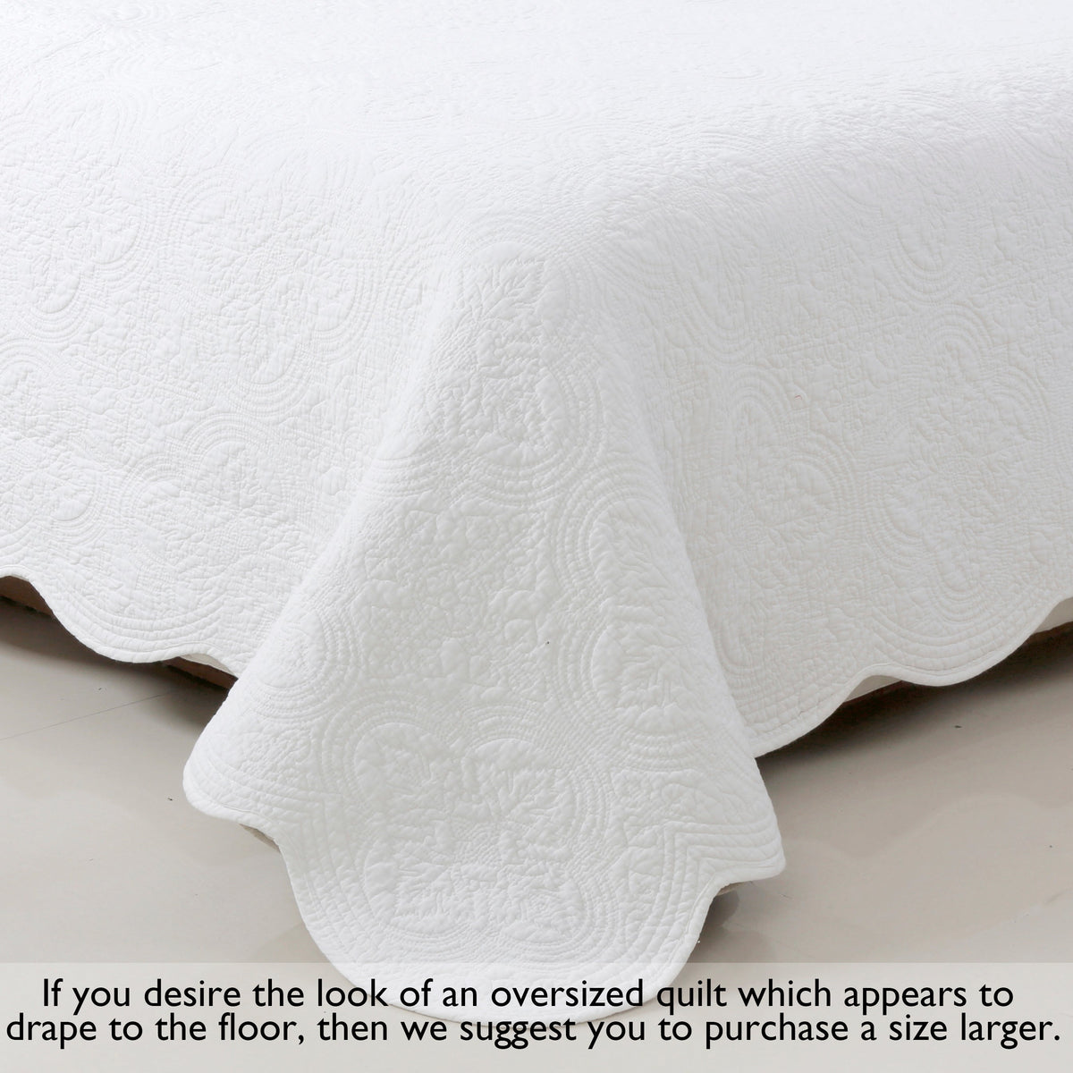Serenity Ivory Victorian Medallion Cotton Reversible Quilt Set