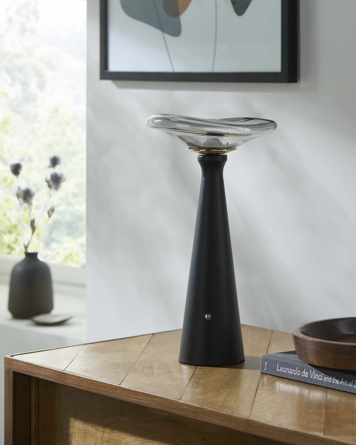Dinteloord Black Table Lamp