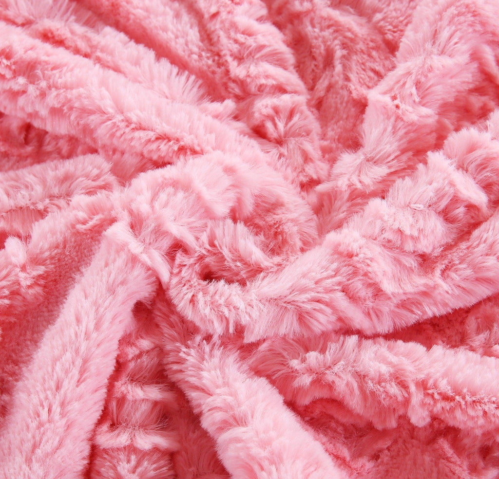 DaDa Bedding Luxury Blossom Pink Rose Buds Pink Sherpa Backside Faux Fur Throw Blanket