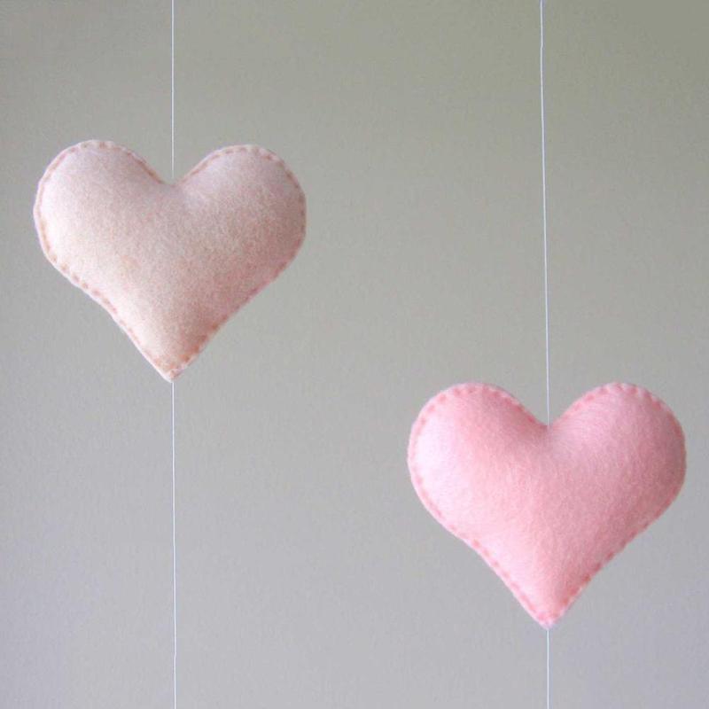 Wind Chimes Handmade Cloud Felt Love Pendant Hanging Heart Decor Girls Wind Chime Nursery Decoration